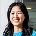 강나은